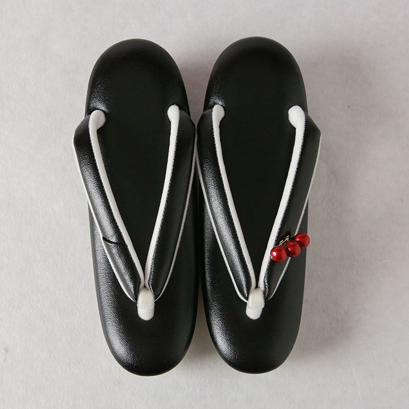 3粒コットンパール|小砂モデル 岩佐オフィシャルショップ<フォーマルバッグ・和装バッグ・草履>【公式サイト】