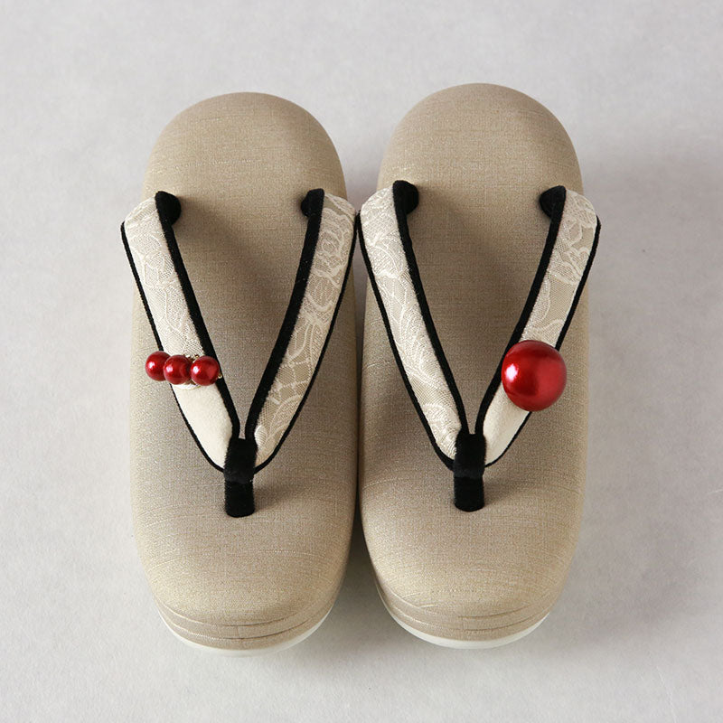 3粒コットンパール|小砂モデル 岩佐オフィシャルショップ<フォーマルバッグ・和装バッグ・草履>【公式サイト】