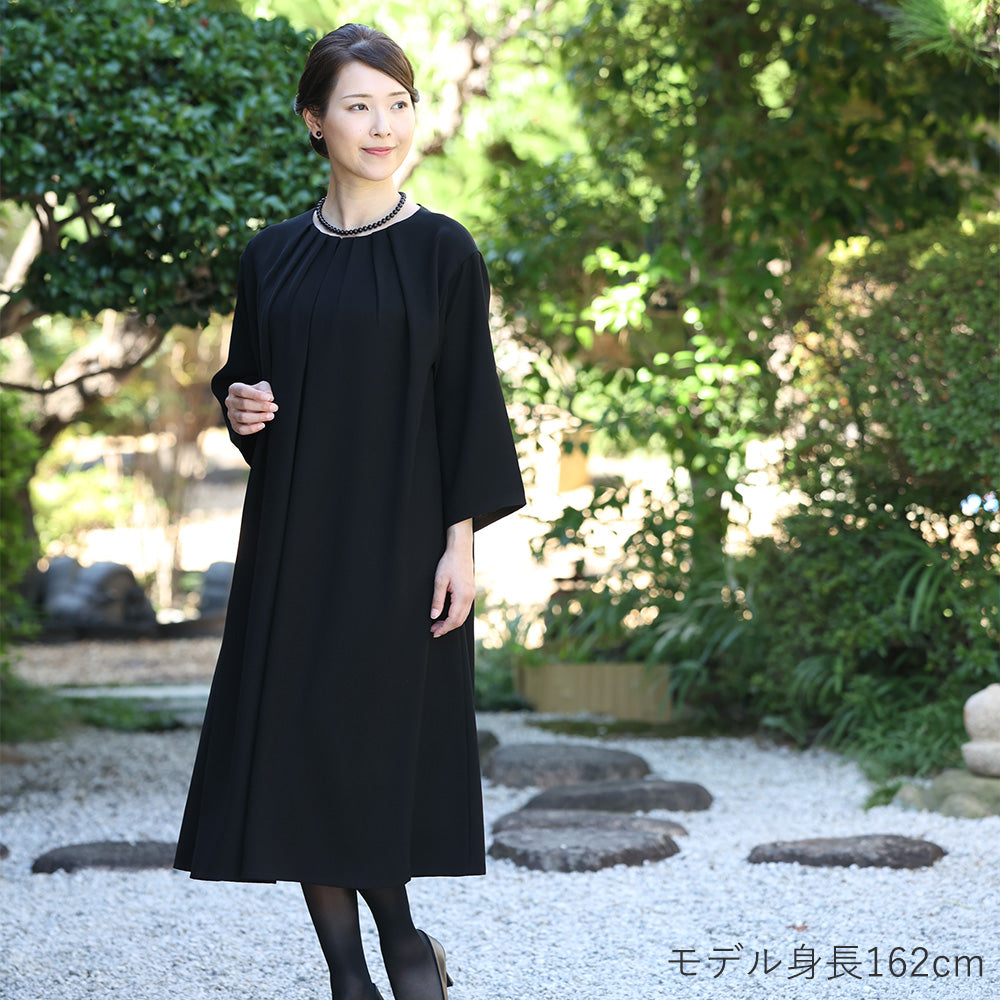 Tuck design loose front opening dress