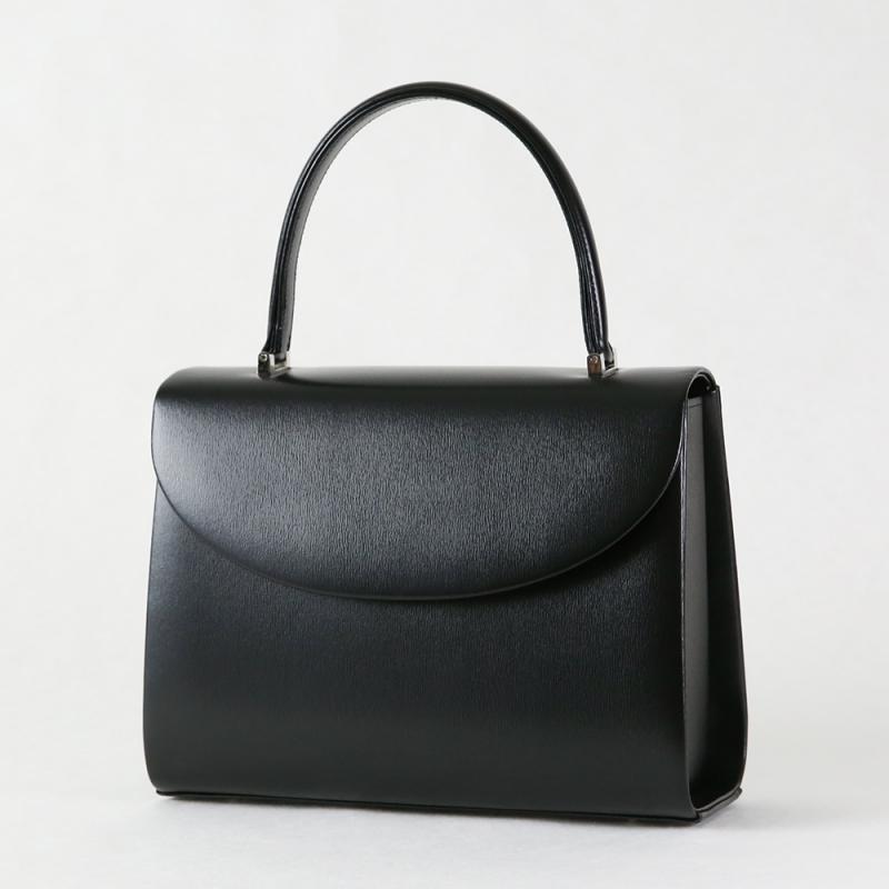 貼り合わせで作った牛革ハンドバッグ