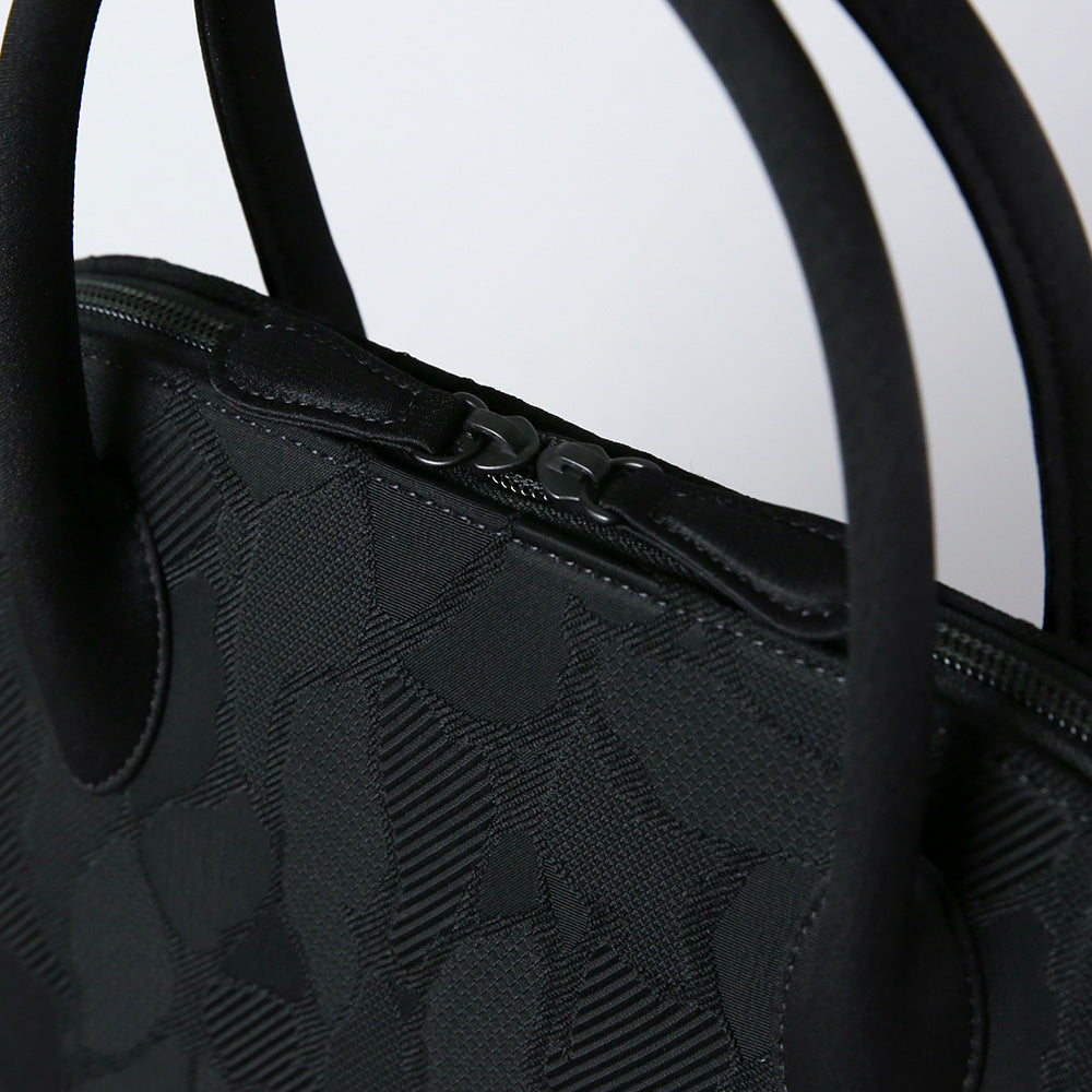 タッセル付き米沢織ラウンドファスナーバッグ