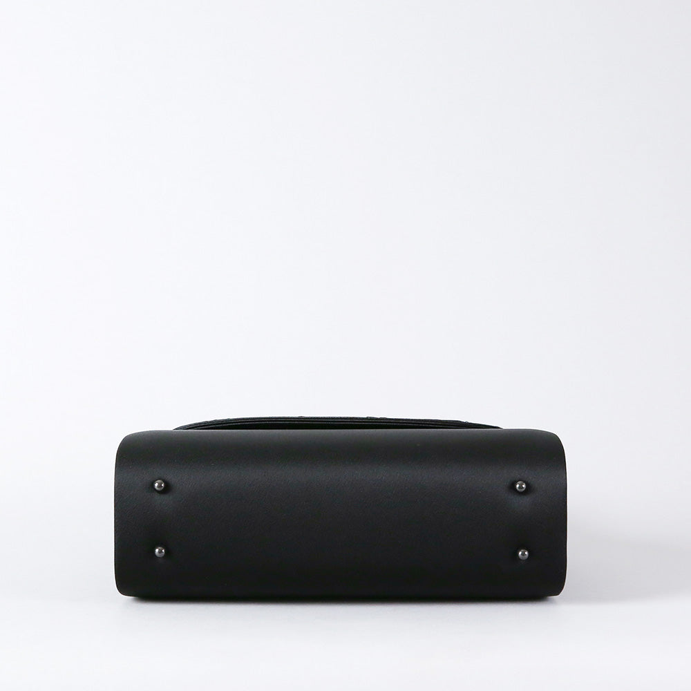 Cord embroidery formal bag with built-in magnet