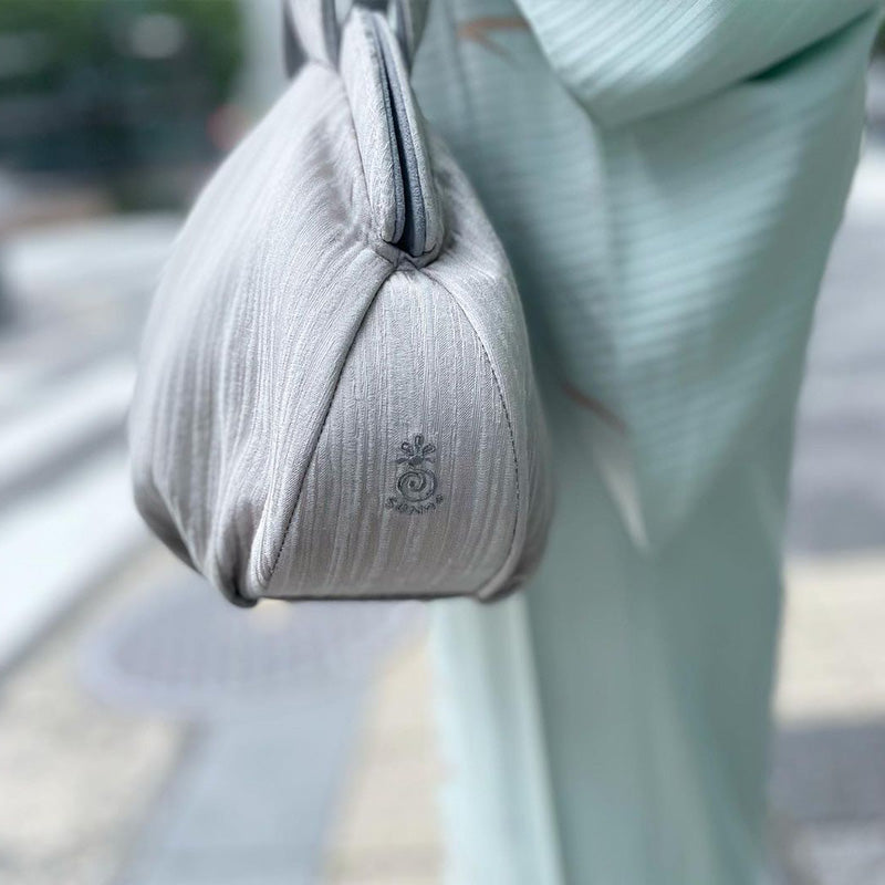即納品|銀嶺 -GINREI-|すなおモデル 岩佐オフィシャルショップ<フォーマルバッグ・和装バッグ・草履>【公式サイト】