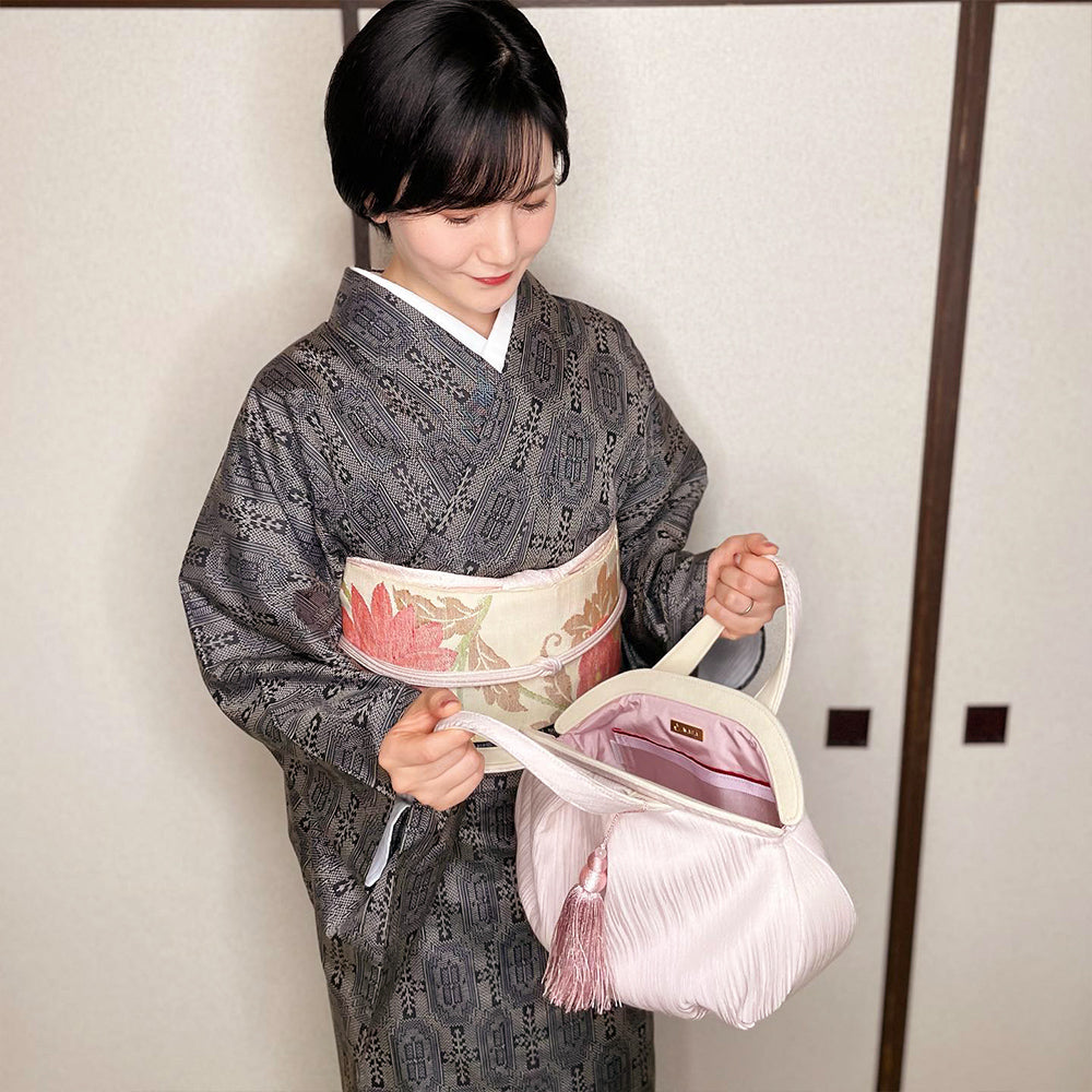 即納品|紅鶴 -FLAMINGO-|すなおモデル 岩佐オフィシャルショップ<フォーマルバッグ・和装バッグ・草履>【公式サイト】