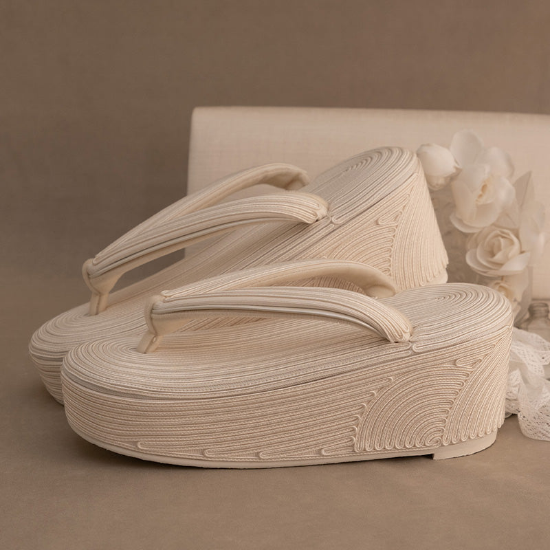 即納品|コード刺繍草履|小砂モデル