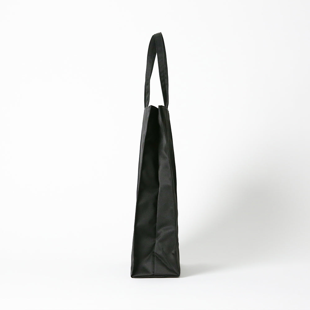 [A4 compatible] Size satin handbag