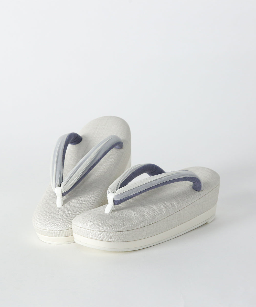 草履｜透明感を纏うチュール鼻緒の草履