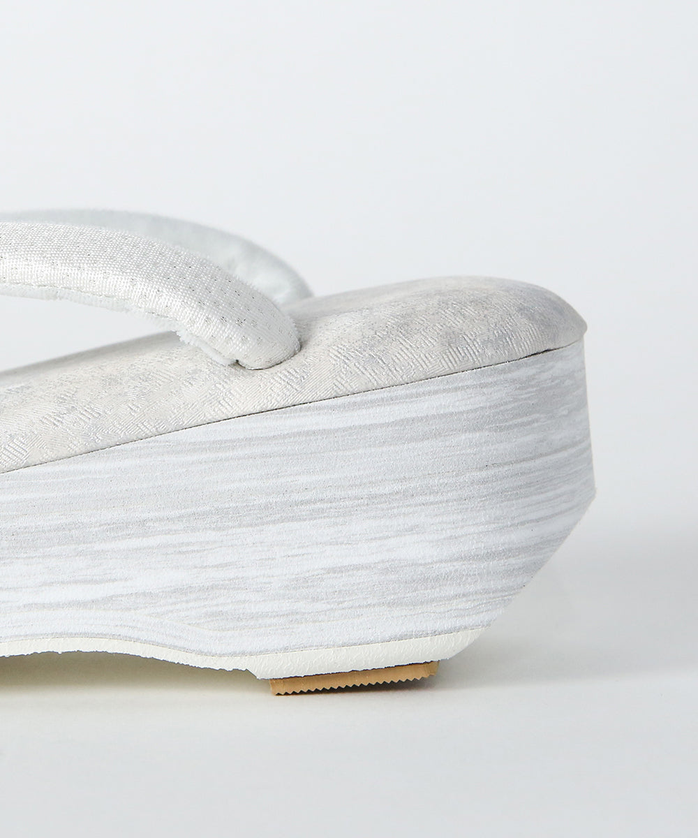 即納品｜草履｜IWASA×カレンブロッソ　ぼかし柄　博多織鼻緒（ライトグレー）