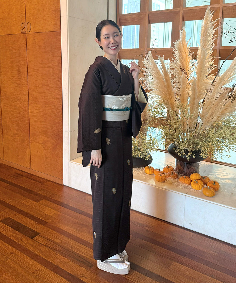 草履｜二石鼻緒のスクエアエナメル３段タイプ｜咲季モデル