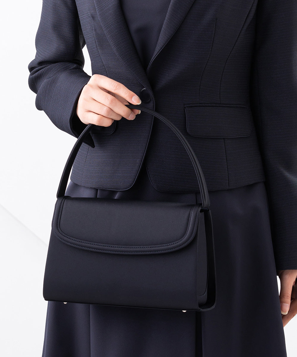濃紺フォーマルバッグ