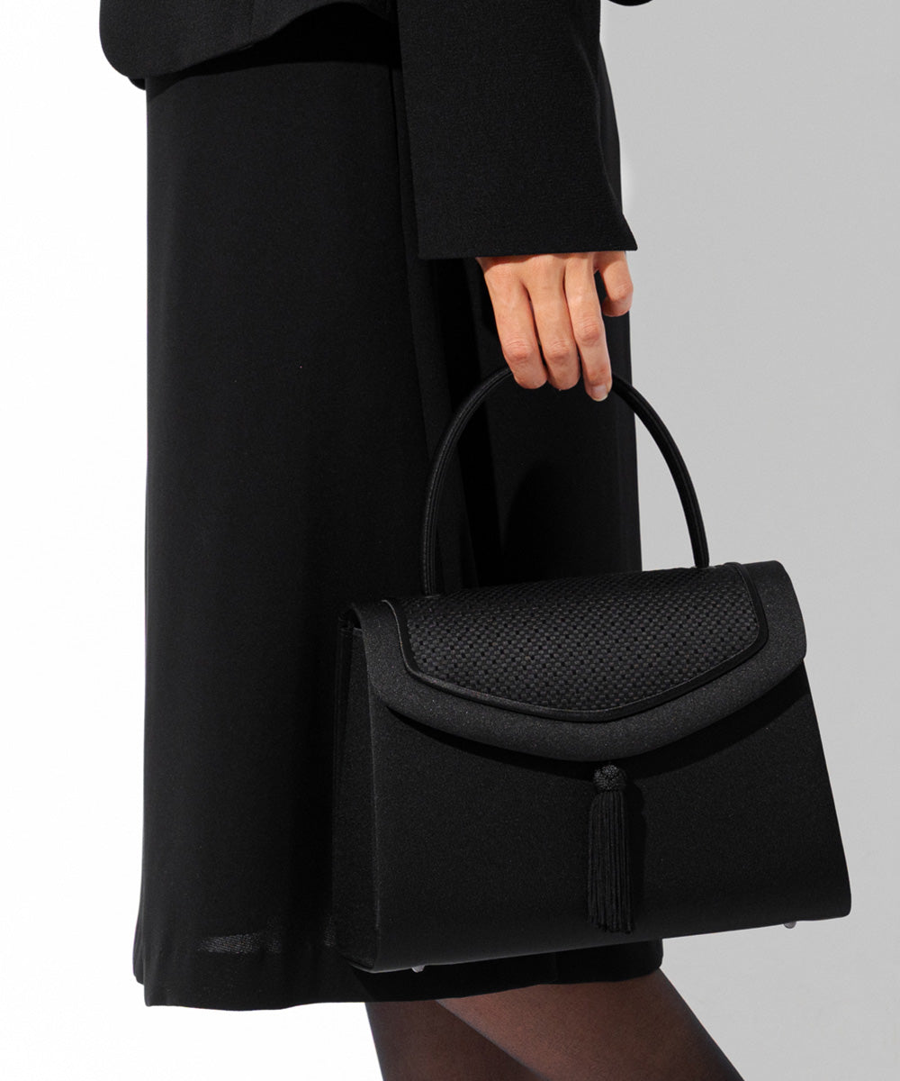 タッセル付き博多織フォーマルバッグ