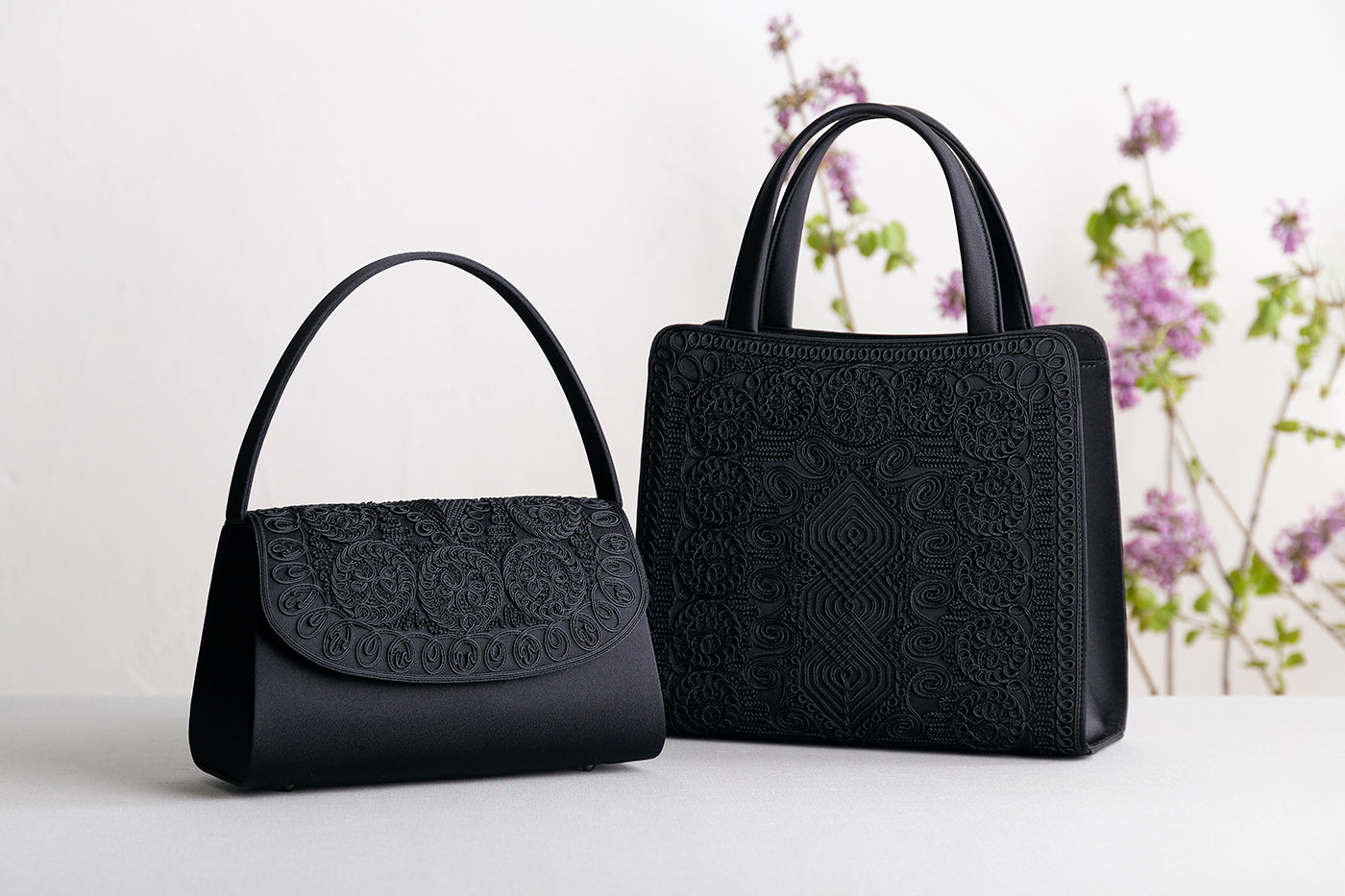 yasuyasu様【未使用品】コード刺繍ハンドバッグ 定価¥38,500 コード刺繍ハンドバッグ