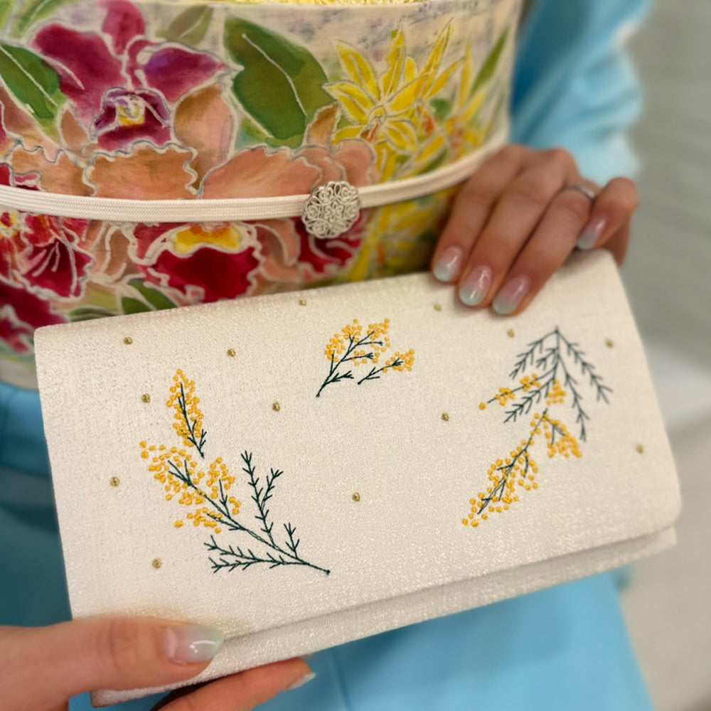 Clutch bag with mimosa embroidery | Sunao model