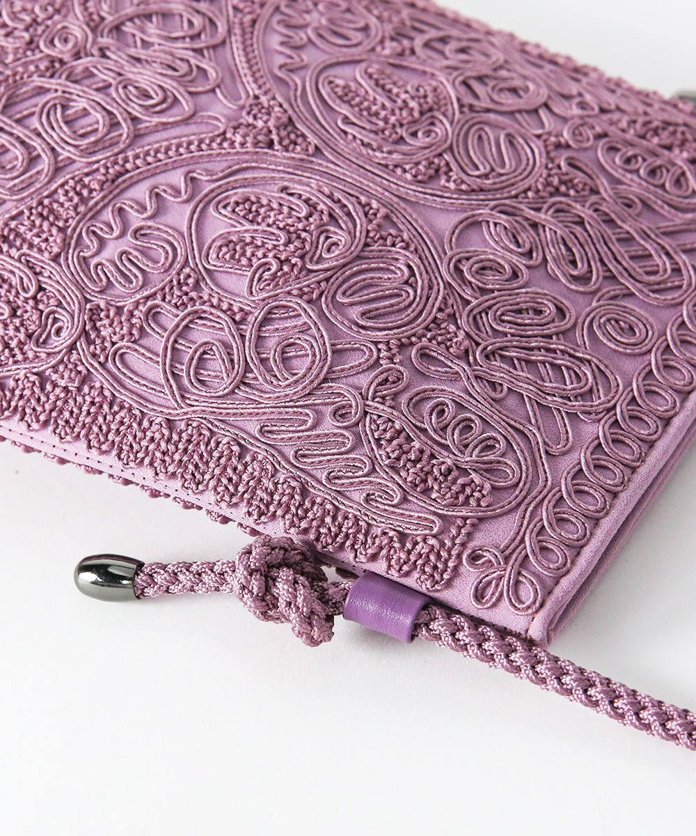 コード刺繍ポシェット