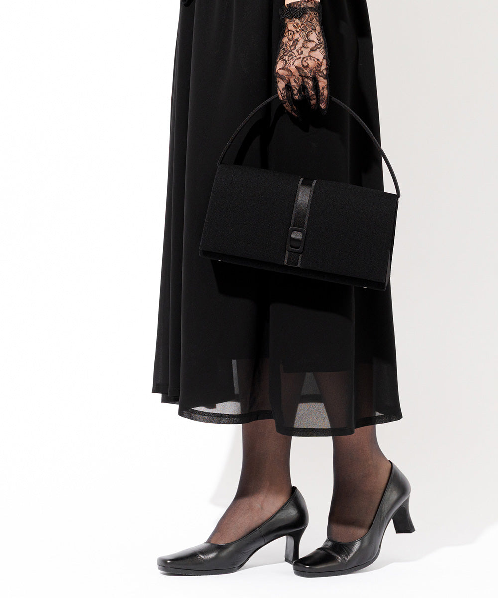 バックルデザインフォーマルバッグ