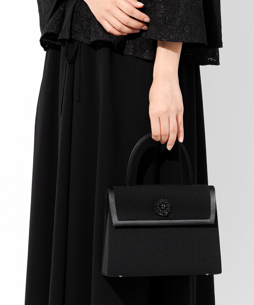 ブローチデザインフォーマルバッグ