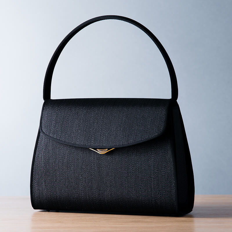 [Pre-orders will begin on 4/23 and will be shipped in order of arrival] [Outlet 15% OFF] Horsehair Formal Bag &lt;Comes with metal fittings for both formal and special occasions&gt;